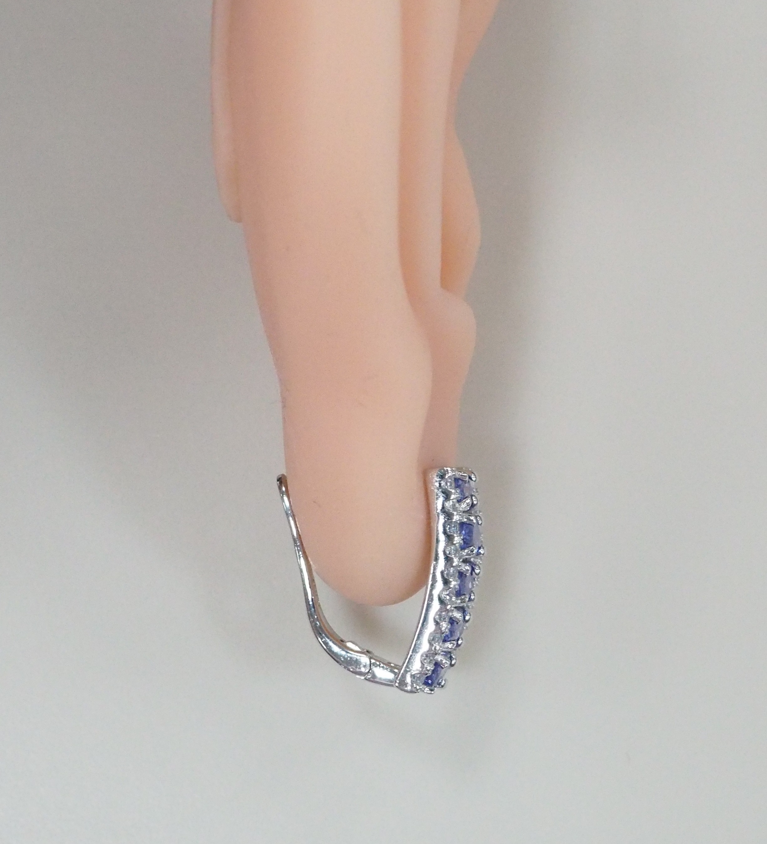 Серебряные серьги с танзанитами